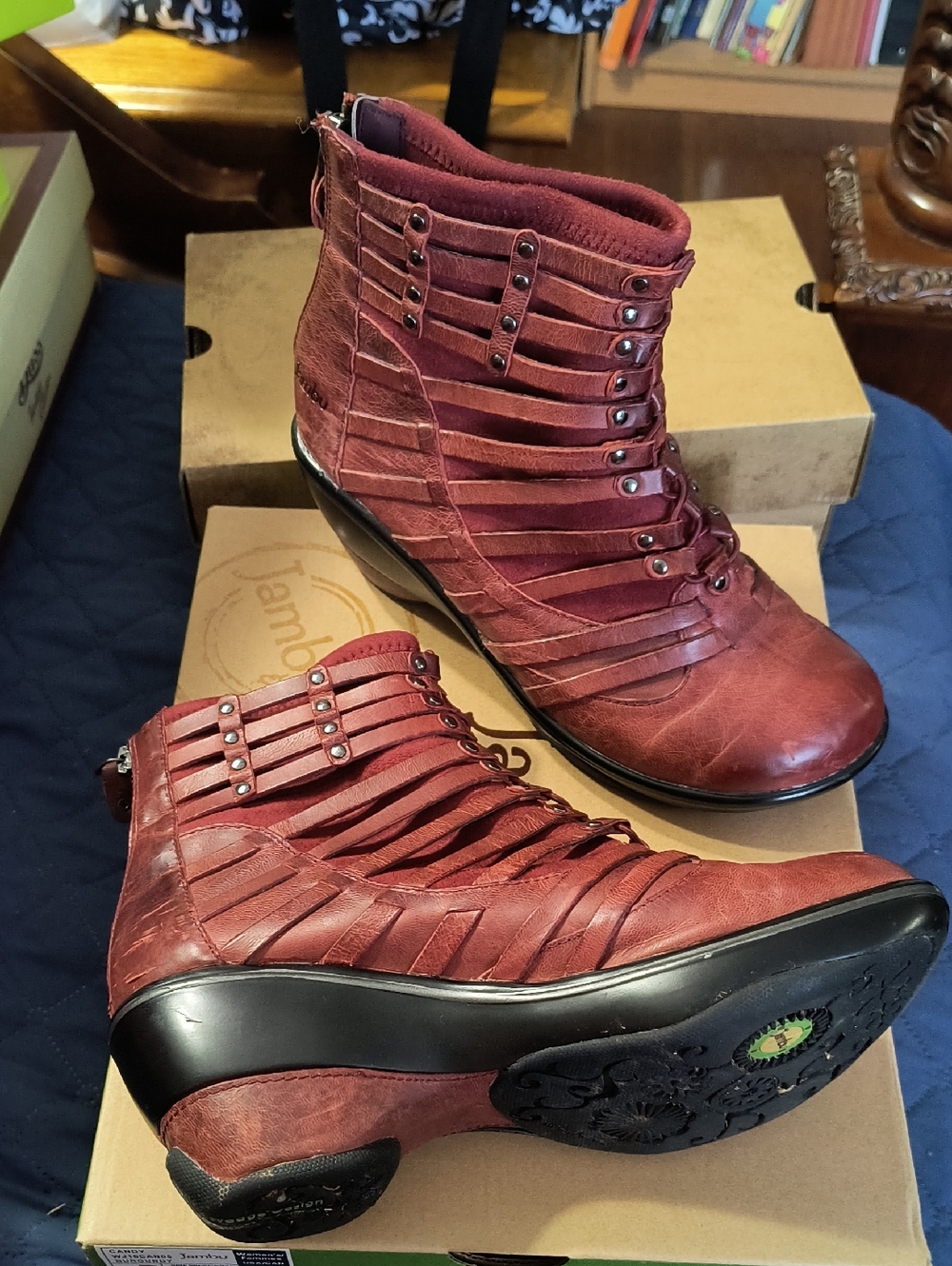 listing-status-banner